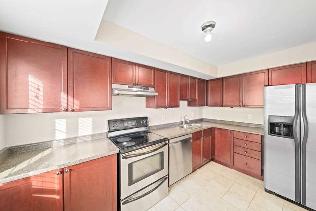 7 - 17 Cheltenham Rd, Condo with 2 bedrooms, 2 bathrooms and 1 parking in Barrie ON | Image 8