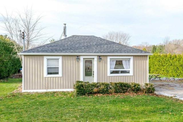 219 Pleasant Point Rd, House detached with 2 bedrooms, 1 bathrooms and 6 parking in Kawartha Lakes ON | Image 1
