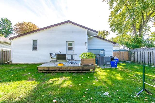 81 Stoner Street, House detached with 2 bedrooms, 1 bathrooms and 1 parking in Port Colborne ON | Image 21