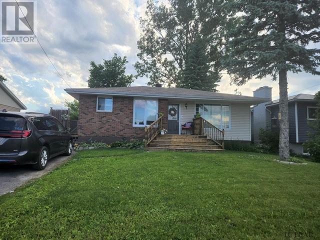 274 Mckelvie St, House detached with 3 bedrooms, 2 bathrooms and null parking in Temiskaming Shores ON | Image 29
