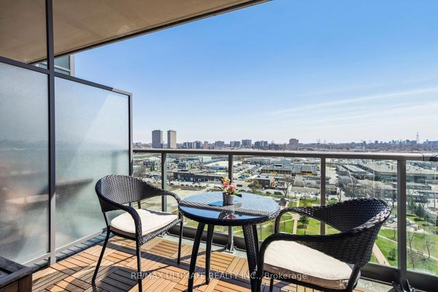 lph12 - 35 Brian Peck Cres, Condo with 1 bedrooms, 1 bathrooms and 1 parking in Toronto ON | Image 9