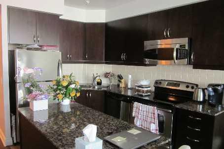 2001 - 223 Webb Dr, Condo with 1 bedrooms, 2 bathrooms and 1 parking in Mississauga ON | Image 1