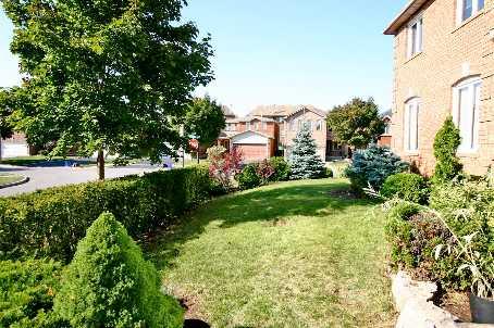 246 Thornway Ave, House detached with 5 bedrooms, 5 bathrooms and 6 parking in Vaughan ON | Image 9