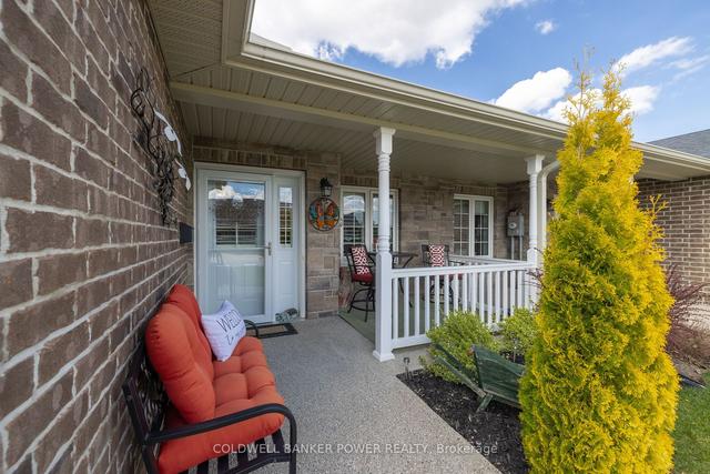 42 Devon Dr, Townhouse with 2 bedrooms, 2 bathrooms and 2 parking in South Huron ON | Image 24