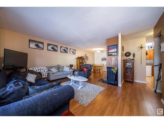 5706 172 St Nw, House attached with 2 bedrooms, 1 bathrooms and 1 parking in Edmonton AB | Card Image