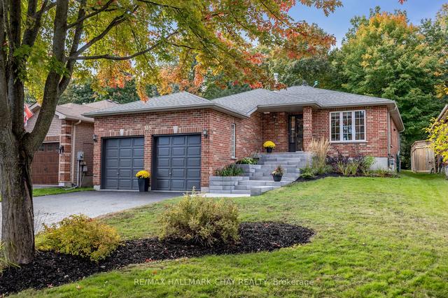 186 Columbia Rd, House detached with 2 bedrooms, 3 bathrooms and 6 parking in Barrie ON | Image 1