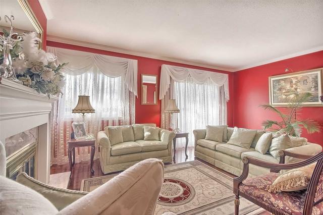 54 - 79 Cricklewood Cres, Townhouse with 4 bedrooms, 3 bathrooms and 2 parking in Markham ON | Image 7