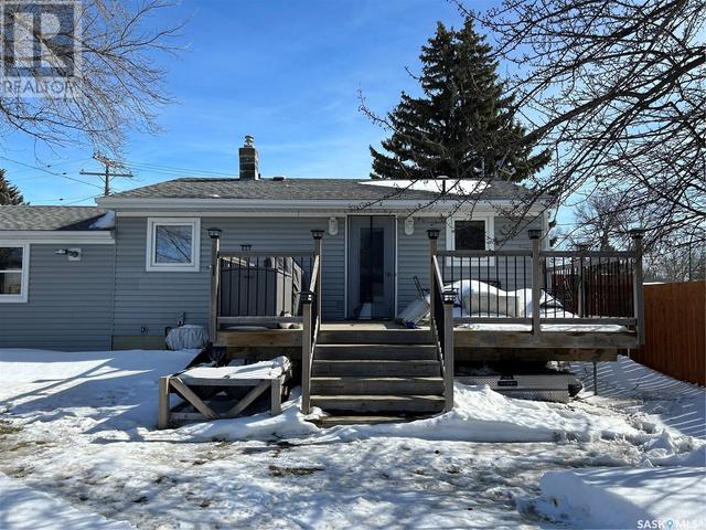 822 Main Street, House detached with 3 bedrooms, 2 bathrooms and null parking in Oxbow SK | Image 32