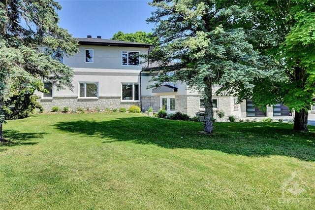25 Bren Maur Road, House detached with 5 bedrooms, 6 bathrooms and 12 parking in Ottawa ON | Image 3