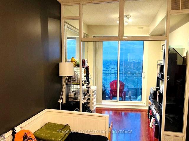 2415 - 60 Byng Ave, Condo with 1 bedrooms, 1 bathrooms and 1 parking in Toronto ON | Image 2