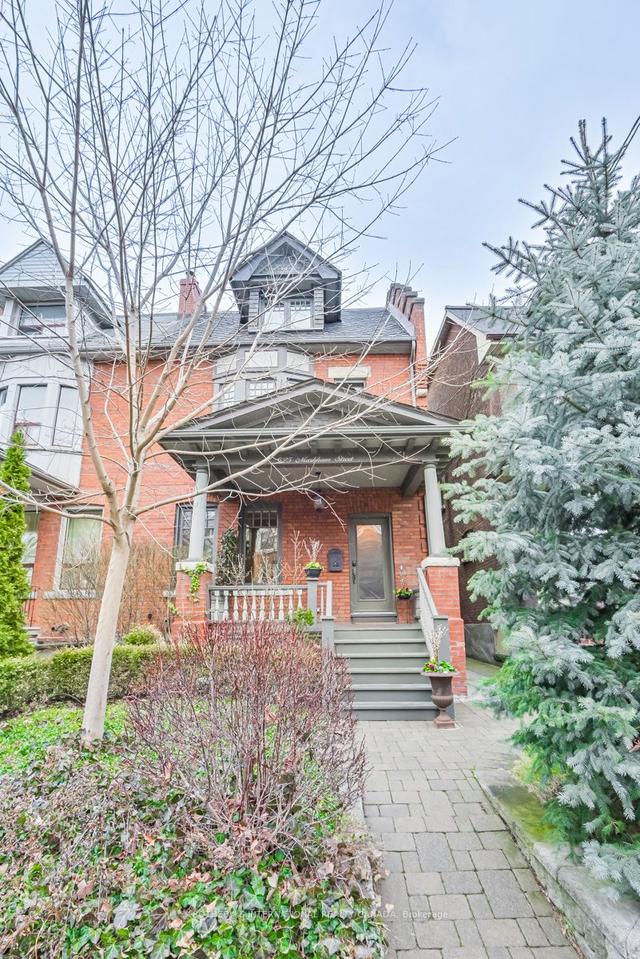 525 Markham St, House semidetached with 3 bedrooms, 4 bathrooms and 2 parking in Toronto ON | Image 12