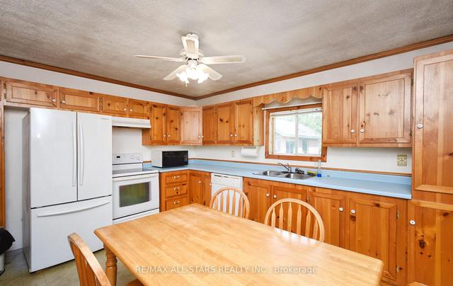 146 Rusaw Rd, House detached with 2 bedrooms, 1 bathrooms and 11 parking in North Kawartha ON | Image 5