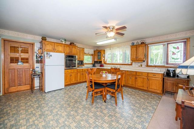 1296 Lower Craigmont Road, House detached with 2 bedrooms, 2 bathrooms and 4 parking in Madawaska Valley ON | Image 11