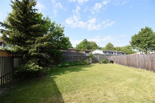 9 Dianne Court, House semidetached with 3 bedrooms, 1 bathrooms and 2 parking in Hamilton ON | Image 30