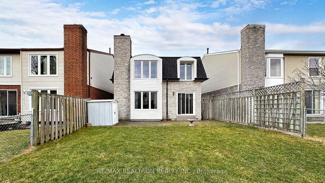 142 Wintermute Blvd, House detached with 3 bedrooms, 3 bathrooms and 4 parking in Toronto ON | Image 29