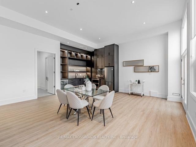 40 Pachino Blvd, House detached with 4 bedrooms, 7 bathrooms and 6 parking in Toronto ON | Image 10
