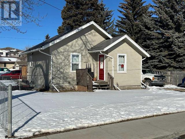 4906 51 Avenue, House detached with 1 bedrooms, 1 bathrooms and 7 parking in Olds AB | Image 3