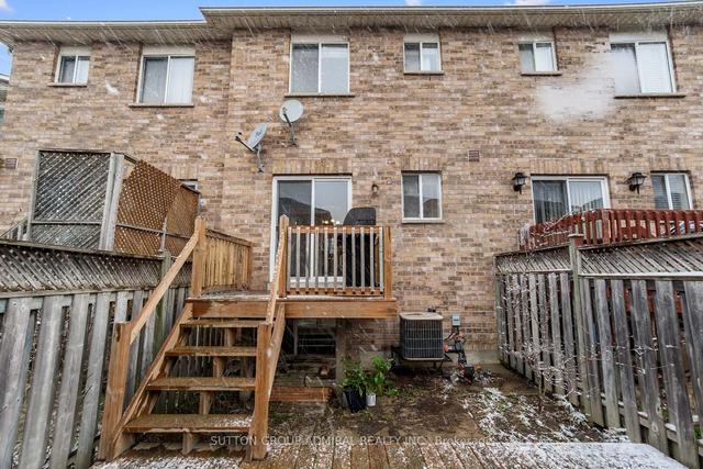 55 Ferrand Dr, House attached with 3 bedrooms, 3 bathrooms and 2 parking in Toronto ON | Image 27