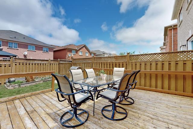 86 Rotunda St W, House semidetached with 3 bedrooms, 4 bathrooms and 5 parking in Brampton ON | Image 31