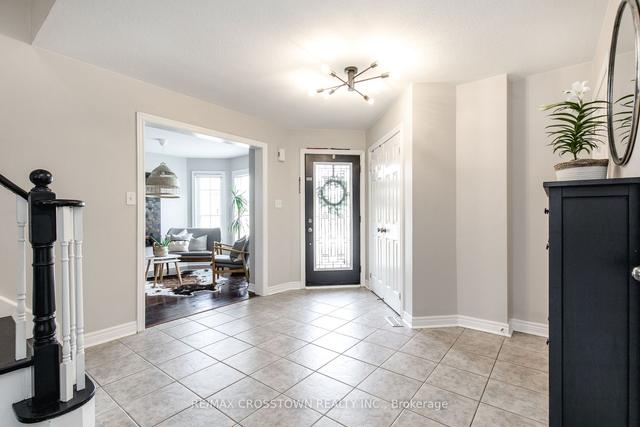 115 Crompton Dr, House detached with 3 bedrooms, 4 bathrooms and 6 parking in Barrie ON | Image 34