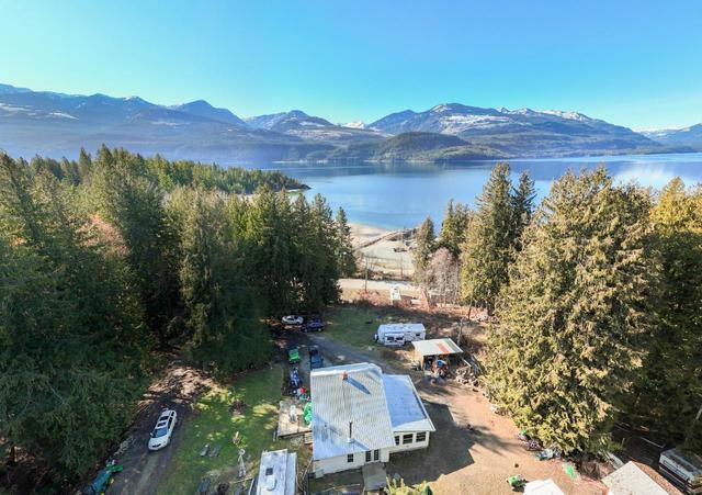 1766 Riondel Road N, House detached with 3 bedrooms, 2 bathrooms and null parking in Central Kootenay A BC | Image 99
