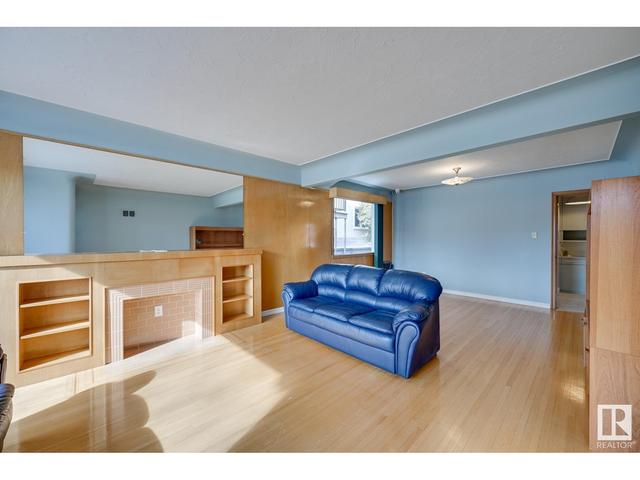 9858 87 Av Nw, House other with 4 bedrooms, 2 bathrooms and null parking in Edmonton AB | Image 4