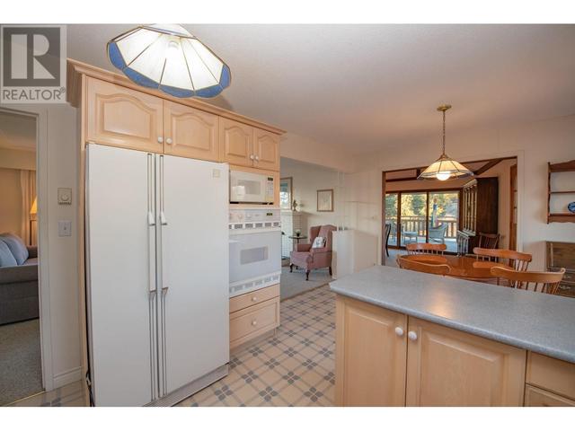3975 Todd Road, House detached with 4 bedrooms, 2 bathrooms and 10 parking in Kelowna BC | Image 13