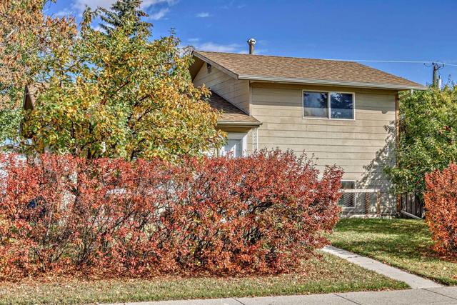 1344 Pennsburg Road Se, House detached with 3 bedrooms, 1 bathrooms and 2 parking in Calgary AB | Image 3