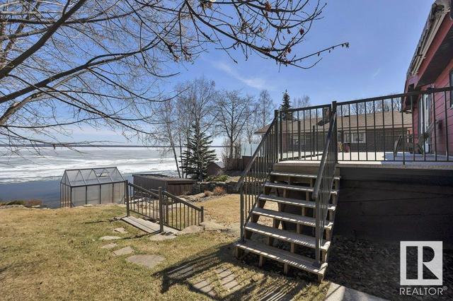 510 5 St, House detached with 4 bedrooms, 2 bathrooms and null parking in Norris Beach AB | Image 41