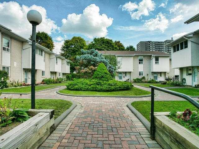 69 - 125 Shaughnessy Blvd, Townhouse with 3 bedrooms, 2 bathrooms and 1 parking in Toronto ON | Image 20