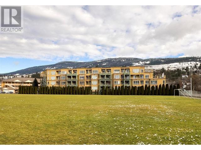102 - 3550 Woodsdale Road, Condo with 2 bedrooms, 2 bathrooms and 2 parking in Lake Country BC | Image 27