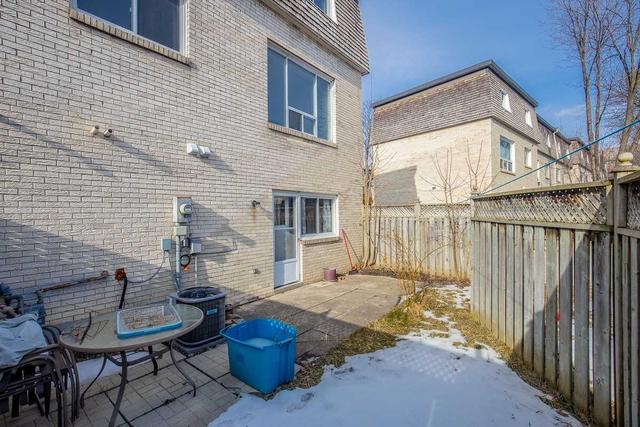 2 Courville Coach Way, Townhouse with 4 bedrooms, 3 bathrooms and 2 parking in Toronto ON | Image 15