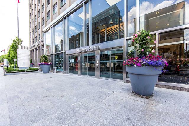 1701 - 111 St Clair Ave W, Condo with 1 bedrooms, 1 bathrooms and 1 parking in Toronto ON | Image 11