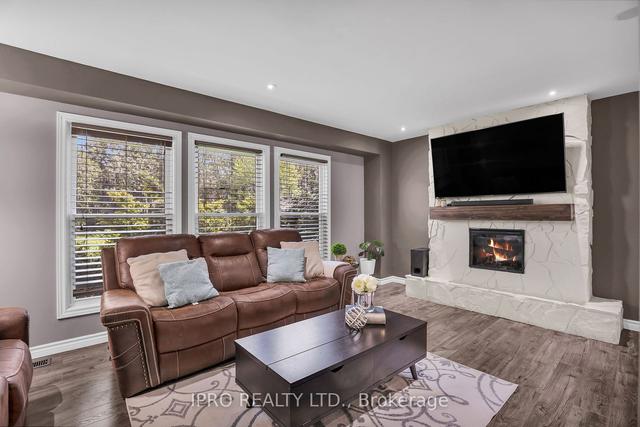 87 Beechbank Cres, House detached with 3 bedrooms, 2 bathrooms and 3 parking in London ON | Image 32