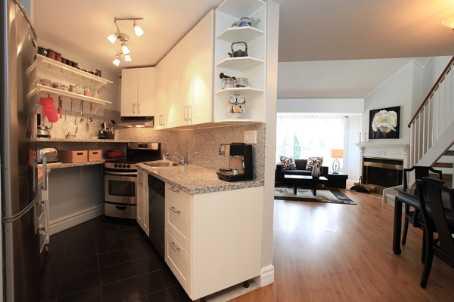 unit 5 - 96 Trinity St, Condo with 2 bedrooms, 2 bathrooms and 1 parking in Toronto ON | Image 5