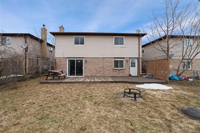 47 Hickling Tr, House detached with 3 bedrooms, 2 bathrooms and 4 parking in Barrie ON | Image 18