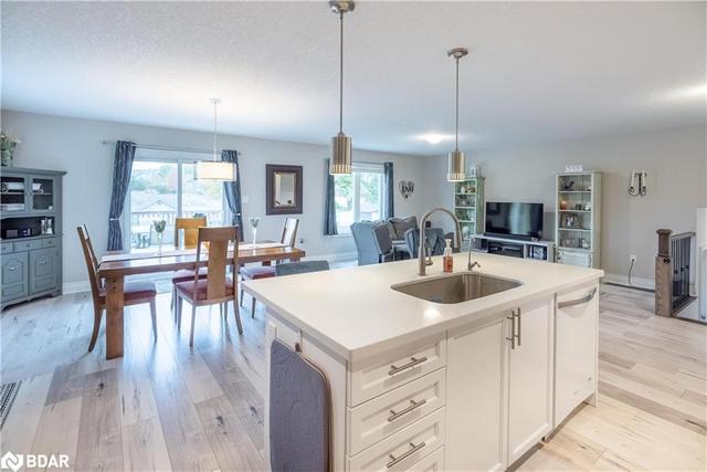 1958 Warminster Side Road, House detached with 4 bedrooms, 2 bathrooms and 7 parking in Oro Medonte ON | Image 7