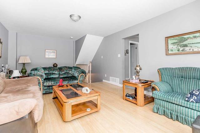 34 Willow Dr, House other with 3 bedrooms, 2 bathrooms and 3 parking in Barrie ON | Image 25