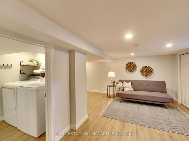 190 East 14th St, House detached with 2 bedrooms, 2 bathrooms and 4 parking in Hamilton ON | Image 21