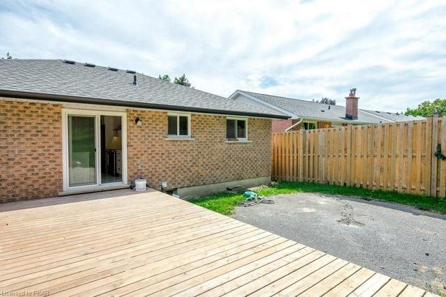 2540 Farmcrest Avenue, House detached with 3 bedrooms, 1 bathrooms and 2 parking in Peterborough ON | Image 32