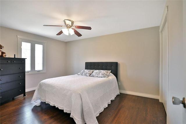 2122 Agincourt Cres, House detached with 4 bedrooms, 3 bathrooms and 6 parking in Burlington ON | Image 13