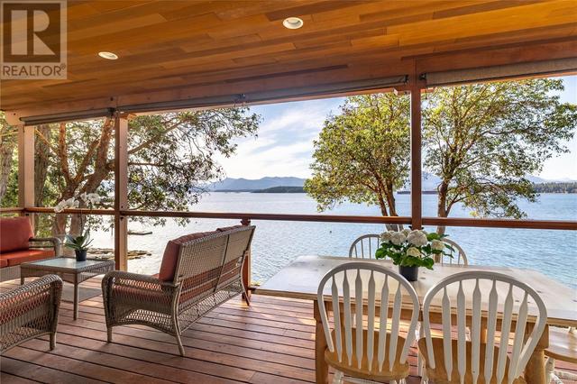 2860 Southey Point Rd, House detached with 5 bedrooms, 4 bathrooms and 8 parking in Saltspring Island BC | Image 10