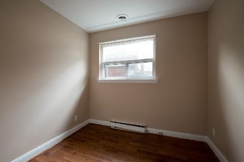 124 Kenwood Ave, House detached with 1 bedrooms, 2 bathrooms and 2 parking in Toronto ON | Image 6