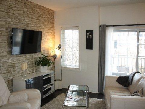 th 103 - 15 Windermere Ave, Townhouse with 2 bedrooms, 2 bathrooms and 1 parking in Toronto ON | Image 2