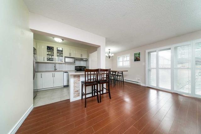 88 Porterfield Cres, Townhouse with 3 bedrooms, 2 bathrooms and 2 parking in Markham ON | Image 28