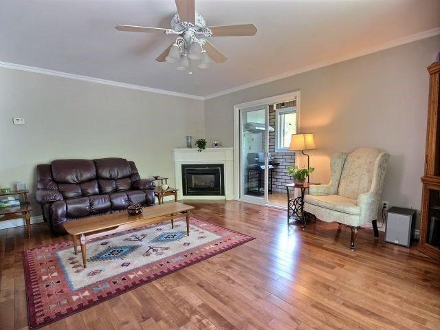 47 60th St S, House detached with 3 bedrooms, 2 bathrooms and 4 parking in Wasaga Beach ON | Image 3