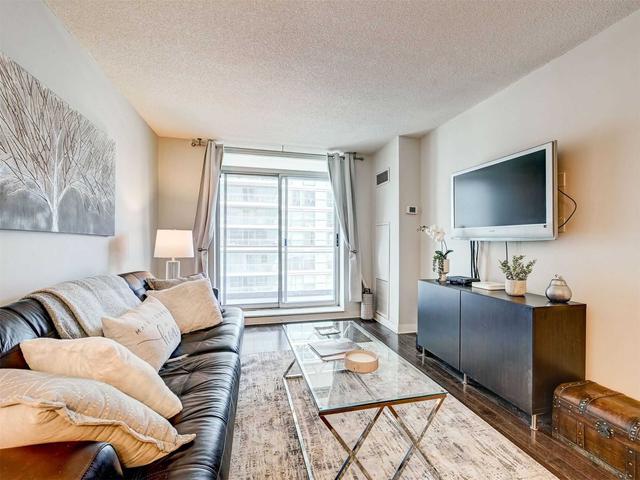 1012 - 50 Lynn Williams St, Condo with 1 bedrooms, 1 bathrooms and 1 parking in Toronto ON | Image 2