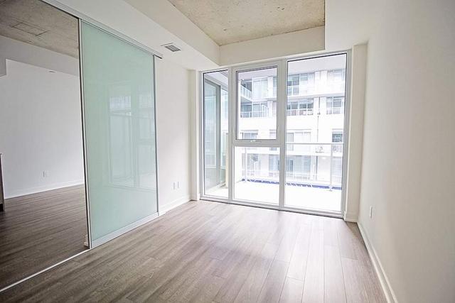 611 - 30 Baseball Pl, Condo with 1 bedrooms, 1 bathrooms and 0 parking in Toronto ON | Image 2