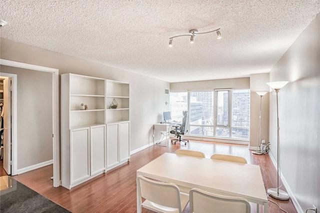 2407 - 210 Victoria St, Condo with 1 bedrooms, 1 bathrooms and 0 parking in Toronto ON | Image 9