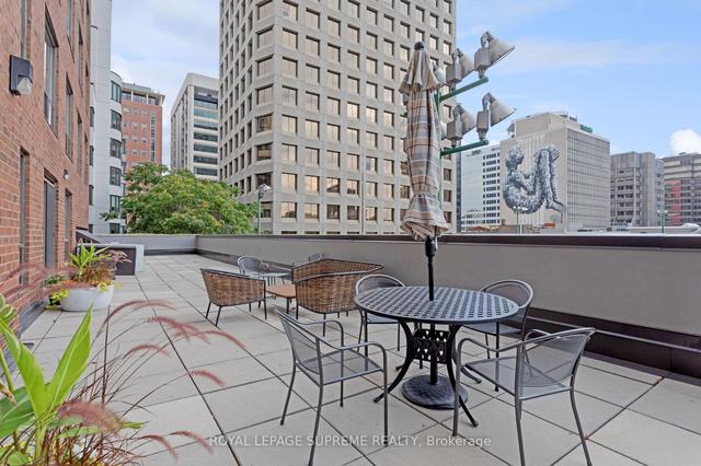 1104 - 47 St Clair Ave W, Condo with 2 bedrooms, 2 bathrooms and 1 parking in Toronto ON | Image 35